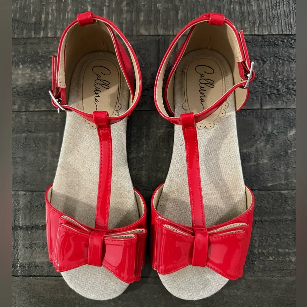 Calluna Gemma Red Double Bow Patent Sandals Girls 2Y EUC Holiday Party